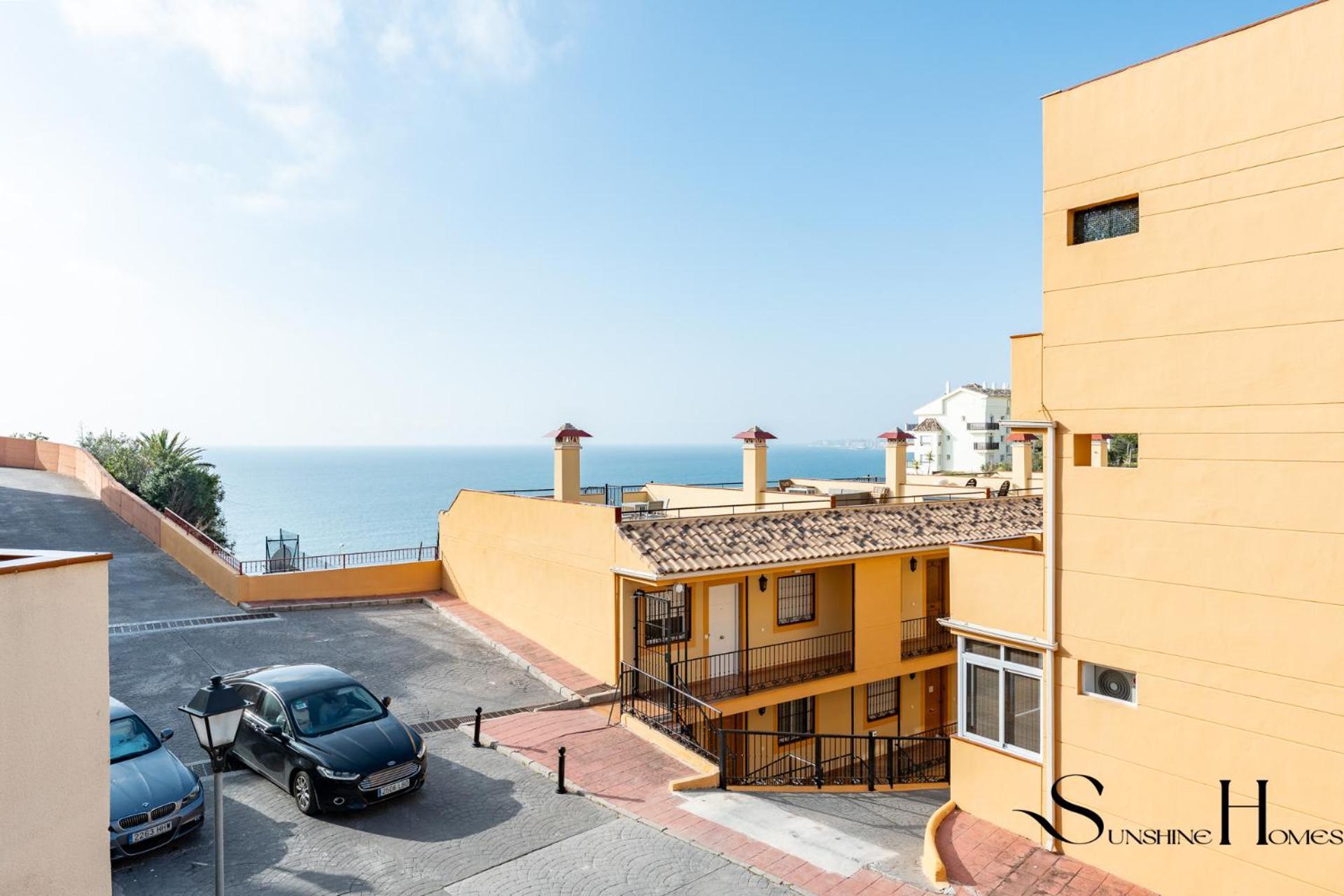 Beachside Retreat With Private Terrace Benalmádena Dış mekan fotoğraf